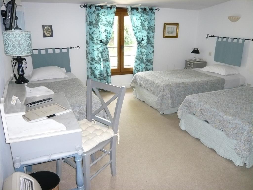 Hotel Mistral Mas-Blanc-des-Alpilles ภายนอก รูปภาพ