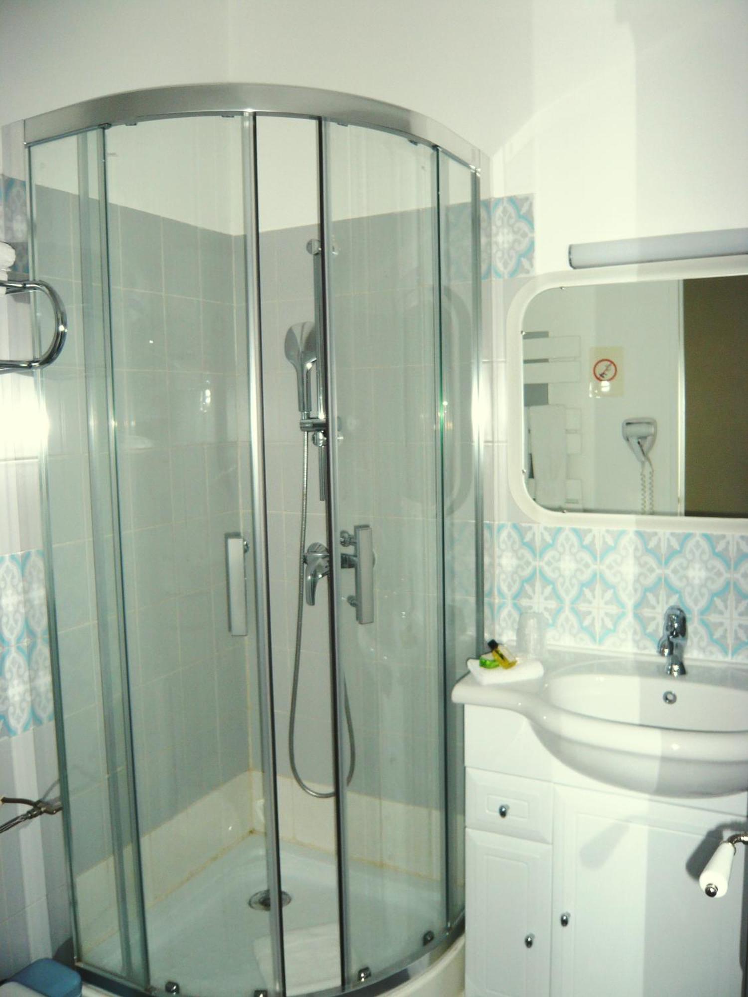 Hotel Mistral Mas-Blanc-des-Alpilles ภายนอก รูปภาพ